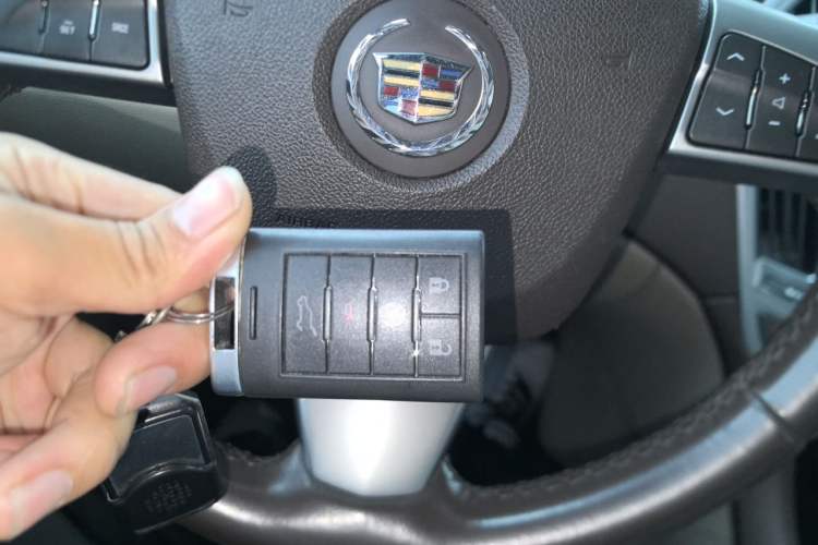 Used Cadillac SRX 2011 3.0L Flagship Edition Vehicle Key