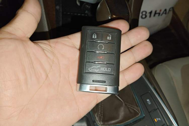 Used Cadillac SRX 2011 3.0L Flagship Edition Vehicle Key