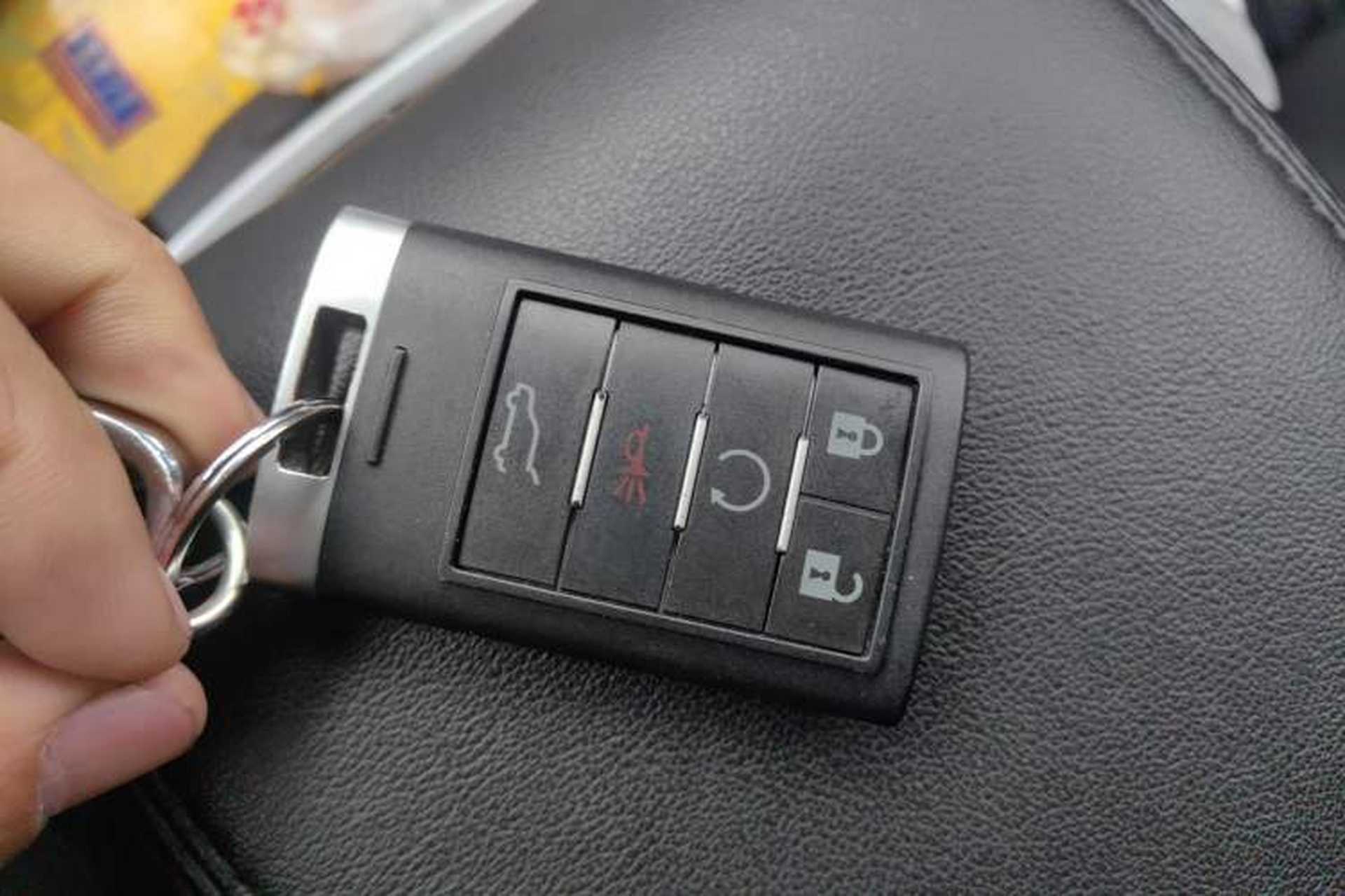 Used Cadillac SRX 2011 3.0L Flagship Edition Vehicle Key