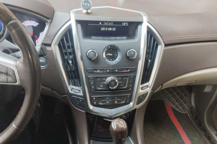 Used Cadillac SRX 2011 3.0L Luxury Model Audio And AC Panel