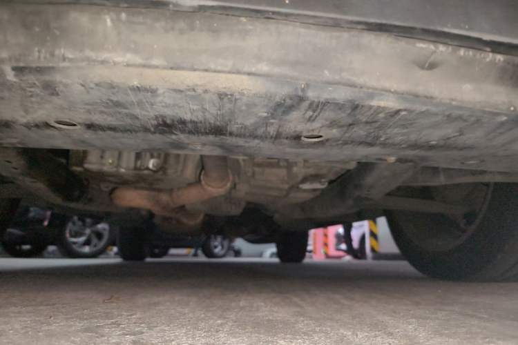 Used Cadillac SRX 2011 3.0L Flagship Edition Chassis Front