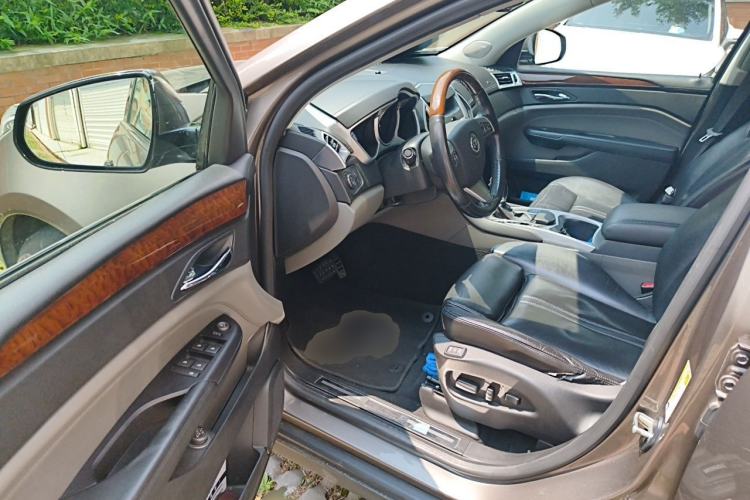 Used Cadillac SRX 2011 3.0L Flagship Edition Driver Seat
