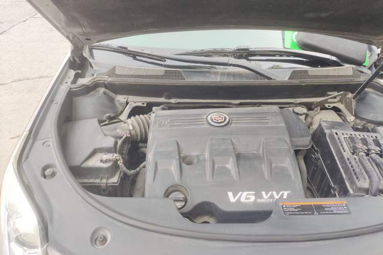 Used Cadillac SRX 2011 3.0L Flagship Edition Engine Bay Right