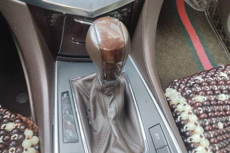 Used Cadillac SRX 2011 3.0L Luxury Model Gear Lever