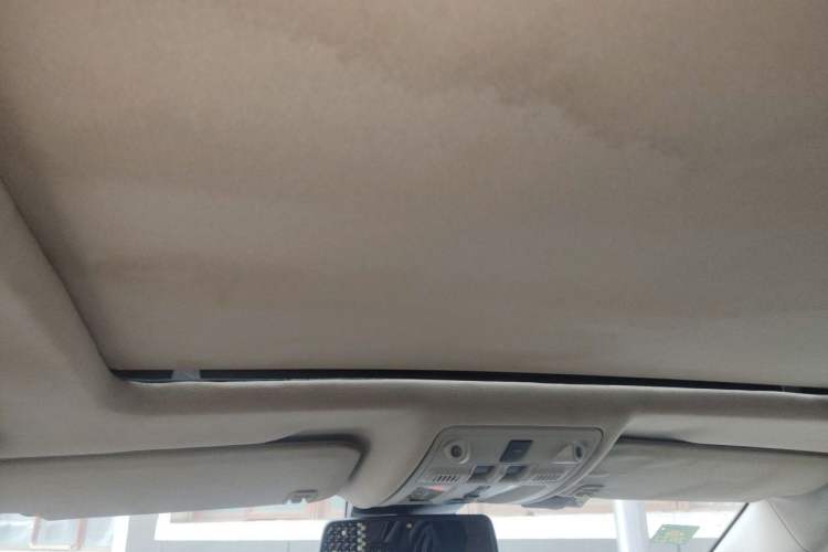 Used Cadillac SRX 2011 3.0L Luxury Model Headliner