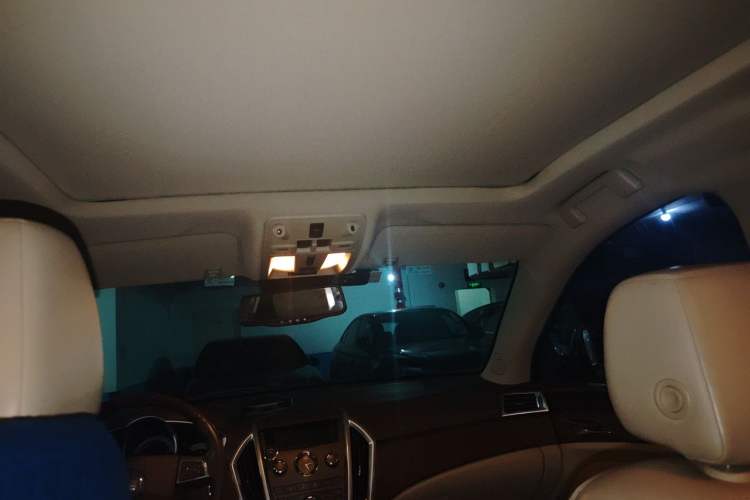 Used Cadillac SRX 2011 3.0L Luxury Model Headliner