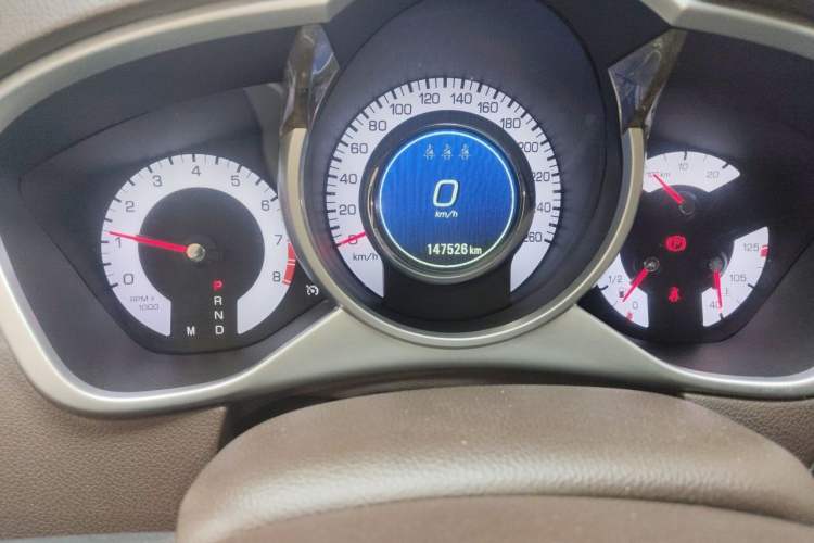 Used Cadillac SRX 2011 3.0L Luxury Model Odometer Close Up