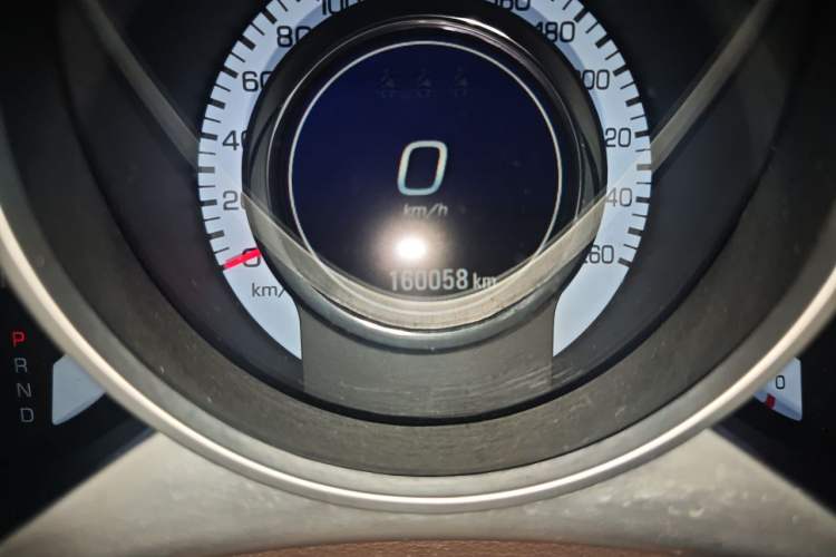 Used Cadillac SRX 2011 3.0L Luxury Model Odometer Close Up