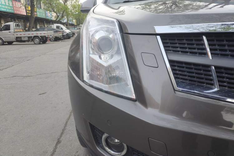 Used Cadillac SRX 2011 3.0L Flagship Edition Right Front Headlight