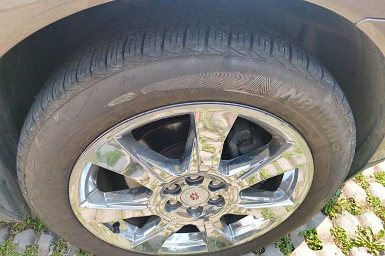 Used Cadillac SRX 2011 3.0L Flagship Edition Right Front Wheel Hub