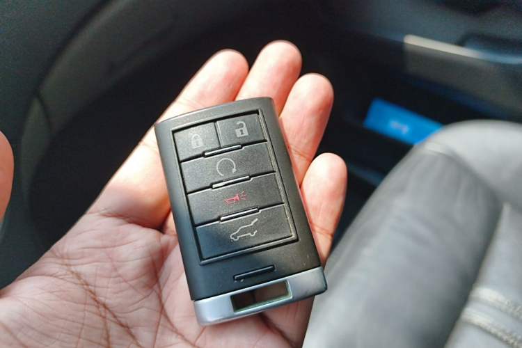 Used Cadillac SRX 2011 3.0L Flagship Edition Vehicle Key