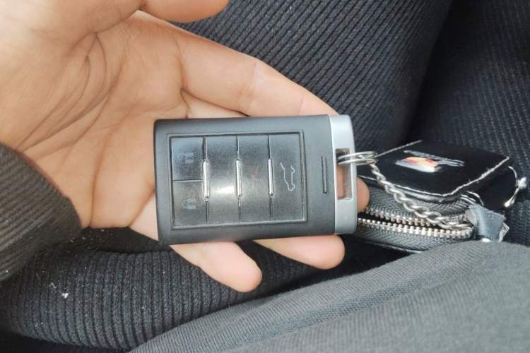 Used Cadillac SRX 2011 3.0L Luxury Model Vehicle Key