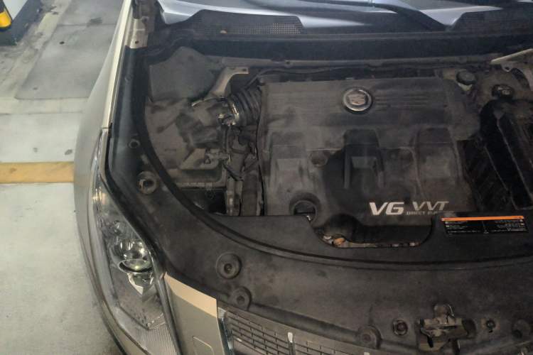 Used Cadillac SRX 2011 3.0L Flagship Edition Engine Bay Right