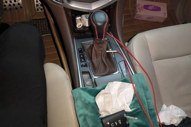 Used Cadillac SRX 2011 3.0L Flagship Edition Gear Lever