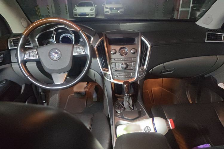 Used Cadillac SRX 2011 3.0L Flagship Edition Interior 2