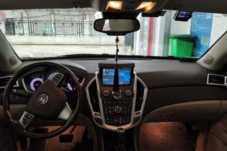 Used Cadillac SRX 2011 3.0L Flagship Edition Center Console