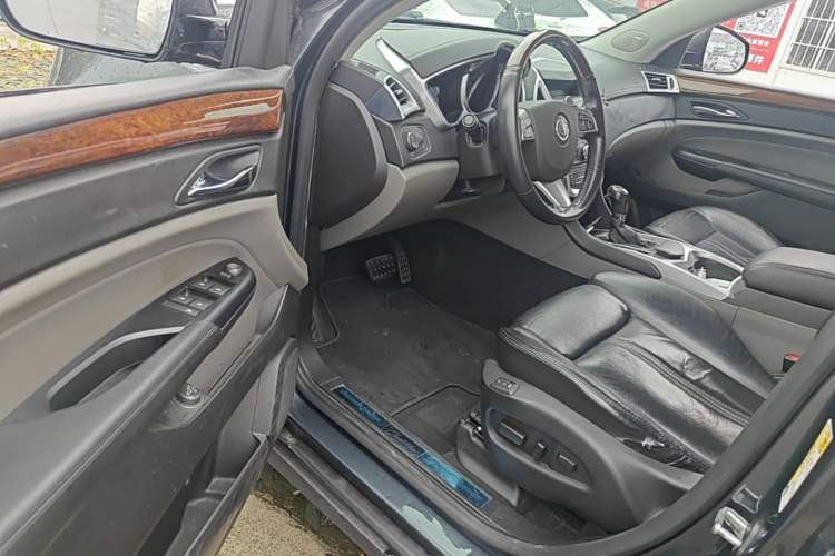 Used Cadillac SRX 2011 3.0L Flagship Edition Driver Seat