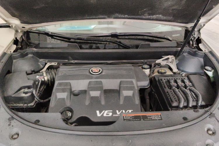 Used Cadillac SRX 2011 3.0L Flagship Edition Engine Bay