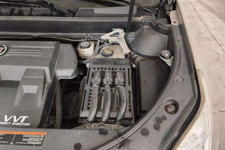 Used Cadillac SRX 2011 3.0L Flagship Edition Engine Bay Left