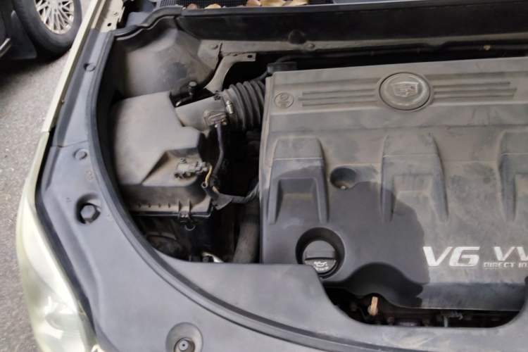 Used Cadillac SRX 2011 3.0L Flagship Edition Engine Bay Right