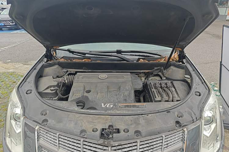 Used Cadillac SRX 2011 3.0L Flagship Edition Engine Bay