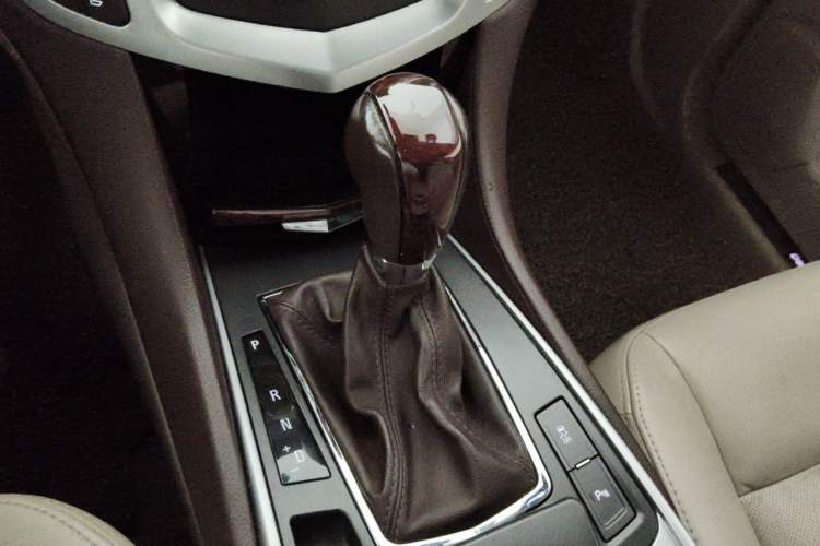 Used Cadillac SRX 2011 3.0L Flagship Edition Gear Lever