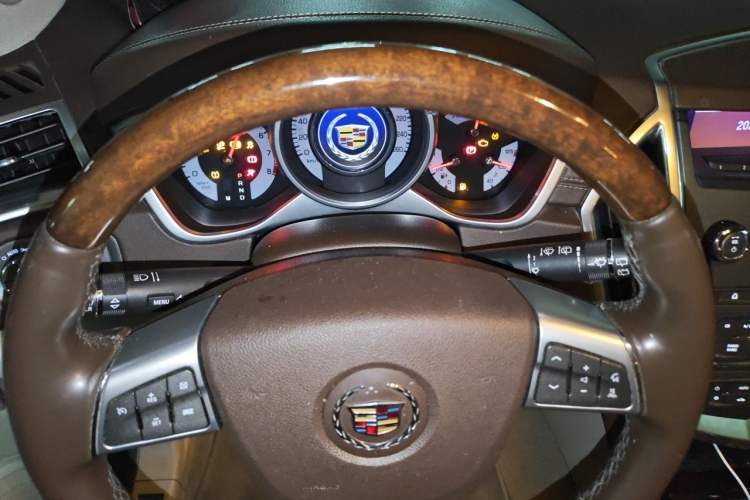 Used Cadillac SRX 2011 3.0L Luxury Model Instrument Cluster