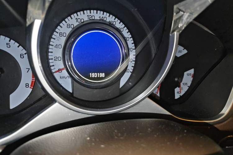 Used Cadillac SRX 2011 3.0L Luxury Model Odometer Close Up