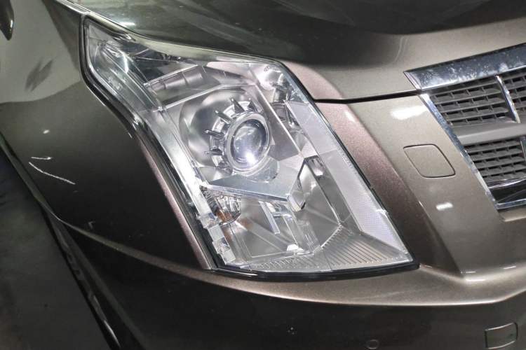 Used Cadillac SRX 2011 3.0L Luxury Model Right Front Headlight