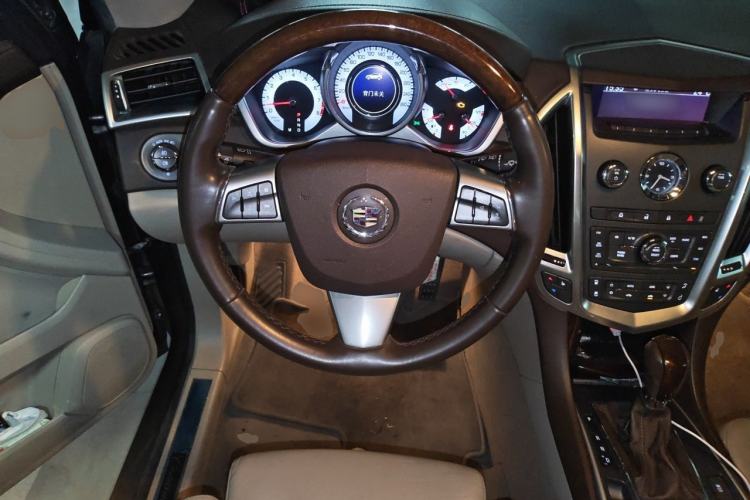 Used Cadillac SRX 2011 3.0L Luxury Model Steering Wheel