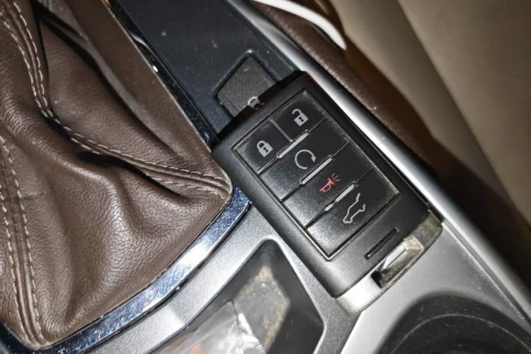 Used Cadillac SRX 2011 3.0L Luxury Model Vehicle Key