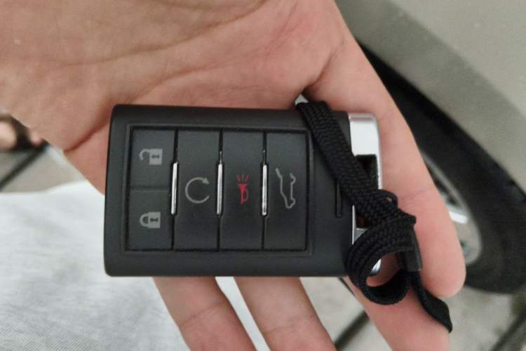 Used Cadillac SRX 2011 3.0L Flagship Edition Vehicle Key