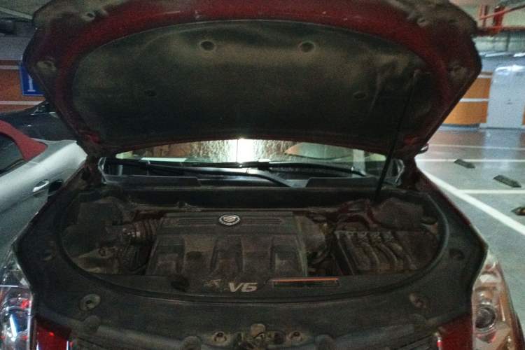 Used Cadillac SRX 2011 3.0L Luxury Model Engine Bay