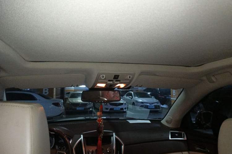 Used Cadillac SRX 2011 3.0L Luxury Model Headliner