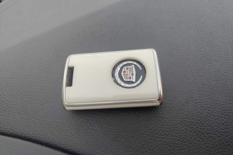 Used Cadillac SRX 2011 3.0L Flagship Edition Vehicle Key