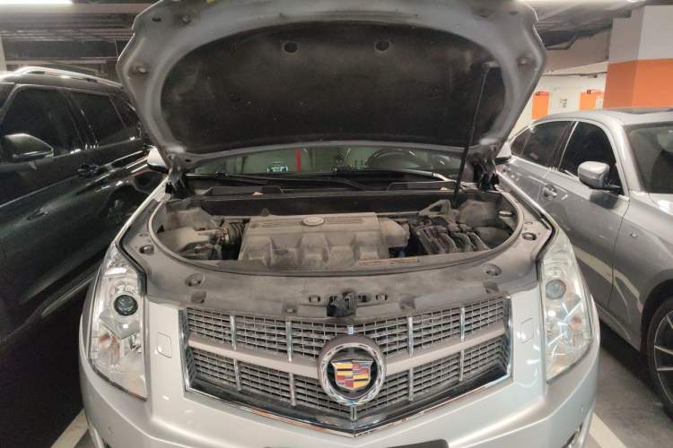 Used Cadillac SRX 2011 3.0L Luxury Model Engine Bay