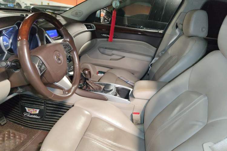 Used Cadillac SRX 2011 3.0L Luxury Model Left Front Seat