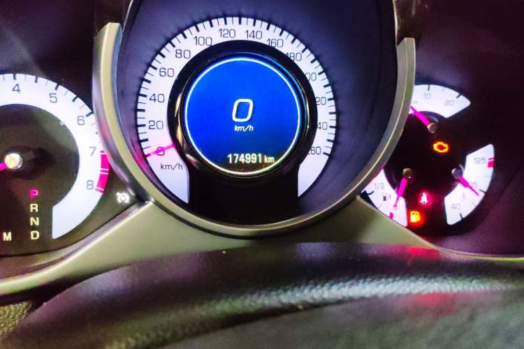 Used Cadillac SRX 2011 3.0L Flagship Edition Odometer Close Up