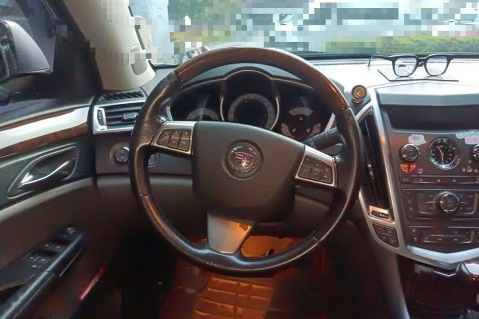 Used Cadillac SRX 2011 3.0L Flagship Edition Steering Wheel