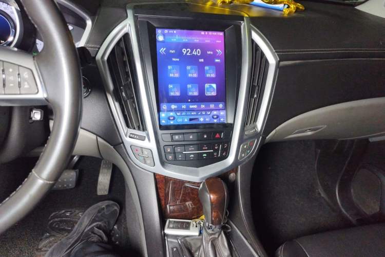 Used Cadillac SRX 2011 3.0L Flagship Edition Audio And AC Panel