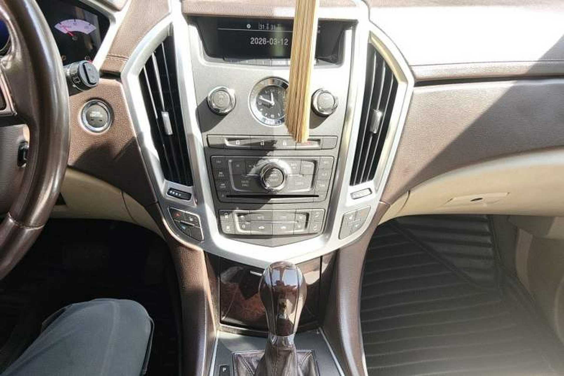 Used Cadillac SRX 2011 3.0L Luxury Model Audio And AC Panel
