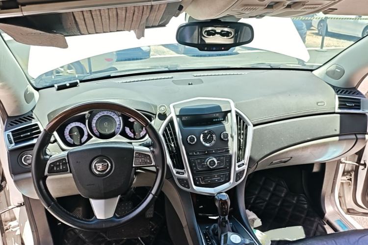 Used Cadillac SRX 2011 3.0L Flagship Edition Center Console