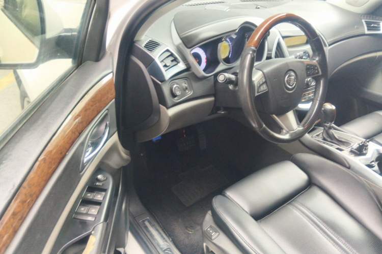 Used Cadillac SRX 2011 3.0L Flagship Edition Driver Seat