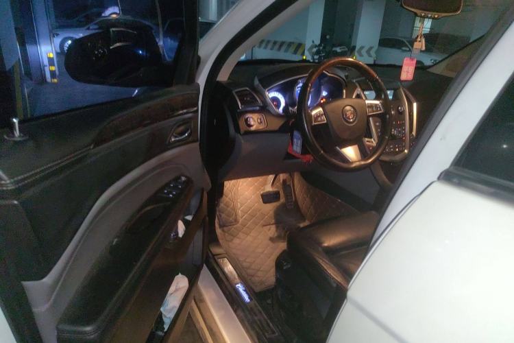 Used Cadillac SRX 2011 3.0L Flagship Edition Driver Seat