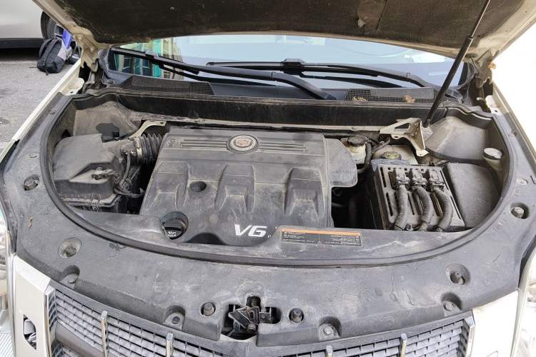 Used Cadillac SRX 2011 3.0L Luxury Model Engine Bay