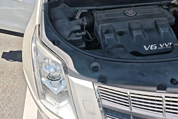 Used Cadillac SRX 2011 3.0L Flagship Edition Engine Bay Right
