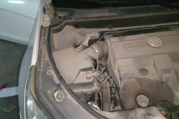 Used Cadillac SRX 2011 3.0L Flagship Edition Engine Bay Right