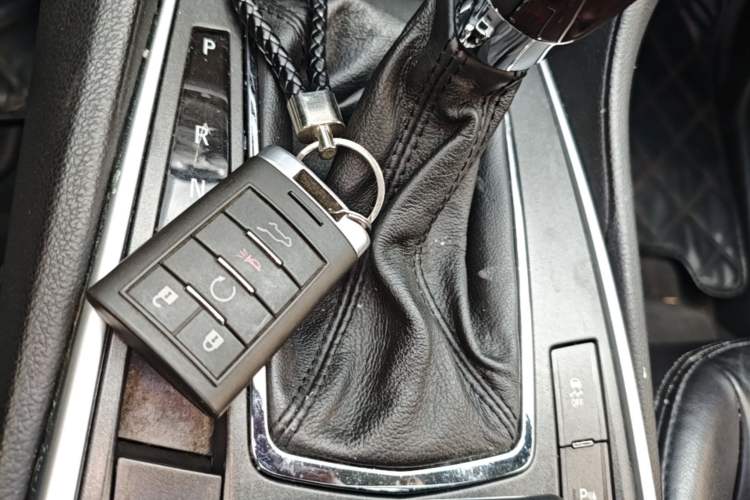 Used Cadillac SRX 2011 3.0L Flagship Edition Vehicle Key