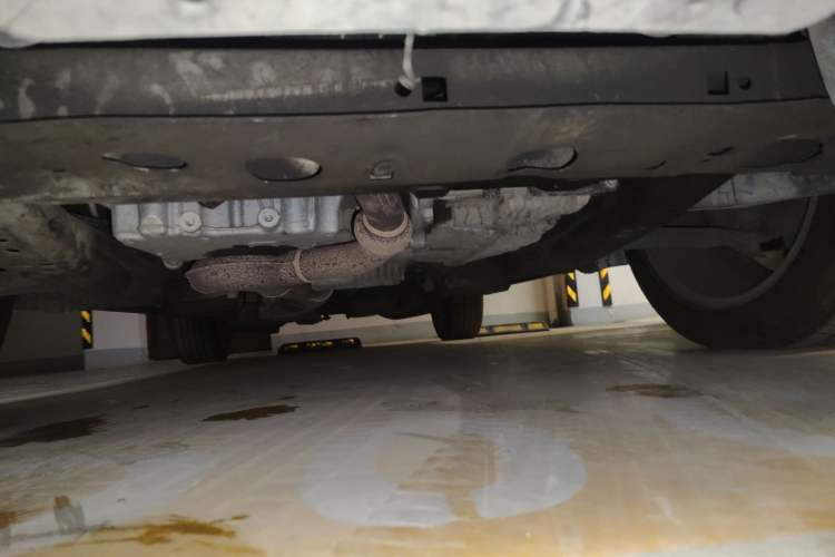 Used Cadillac SRX 2011 3.0L Flagship Edition Chassis Front
