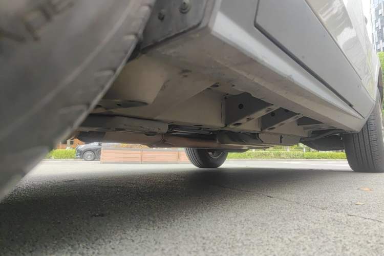 Used Cadillac SRX 2011 3.0L Luxury Model Chassis Front Left